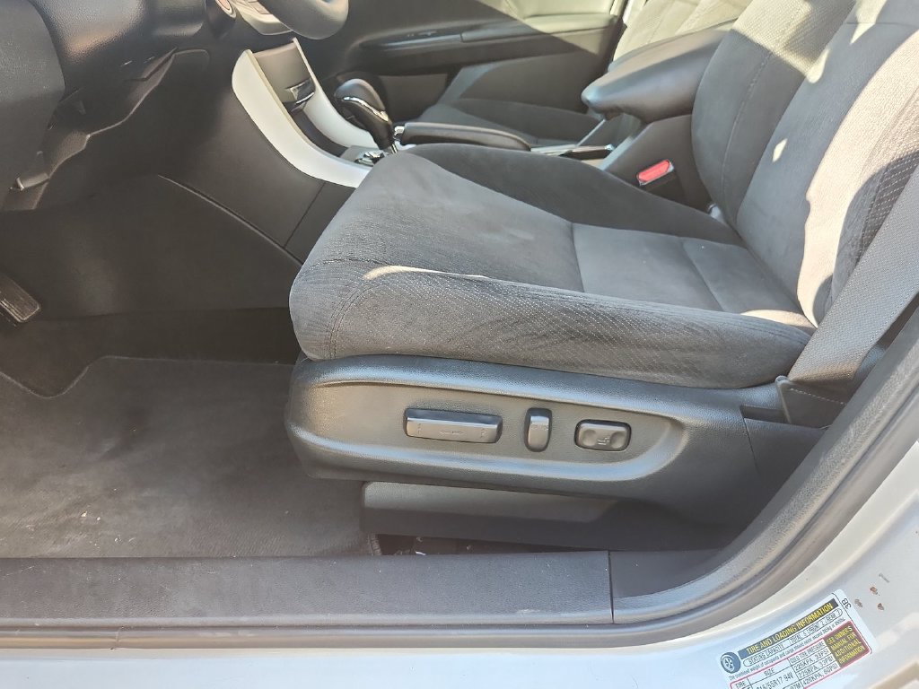 Used 2013 Honda Accord EX image 16