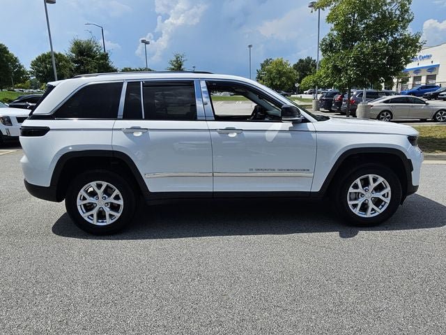 Used 2023 Jeep Grand Cherokee Limited RWD image 9