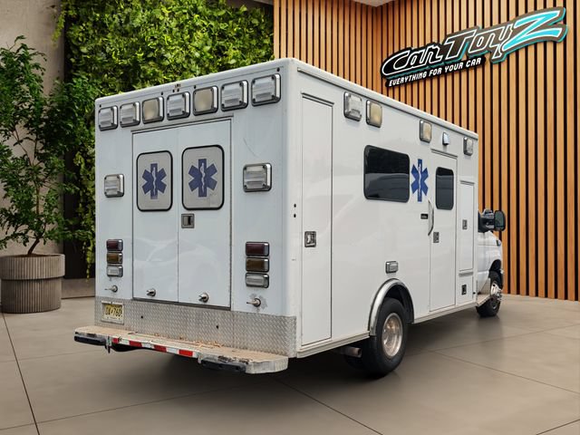 Used 2013 Ford E-450 and Econoline 450 Super Duty w/ Ambulance Prep Pkg RWD image 20