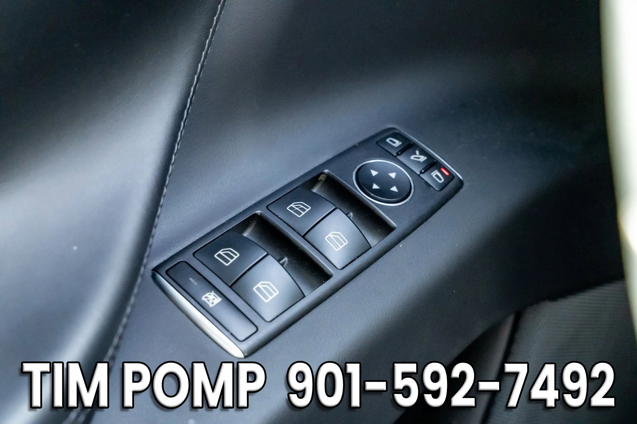 Used 2019 Tesla Model X image 33