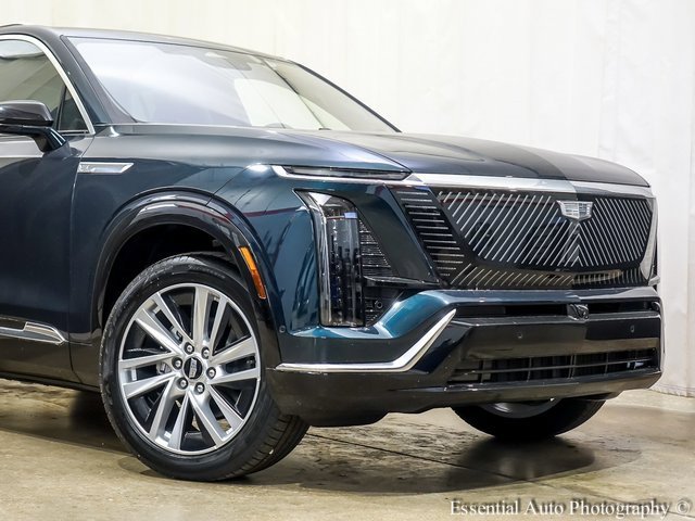 New 2026 Cadillac Vistiq Luxury w/ LPO, Floor Liner Package image 2