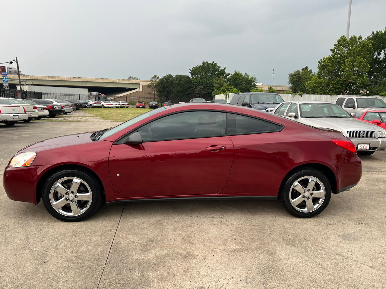 Used 2009 Pontiac G6 GT image 3