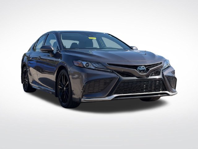 Used 2023 Toyota Camry XSE w/ Cold Weather Package FWD image 3