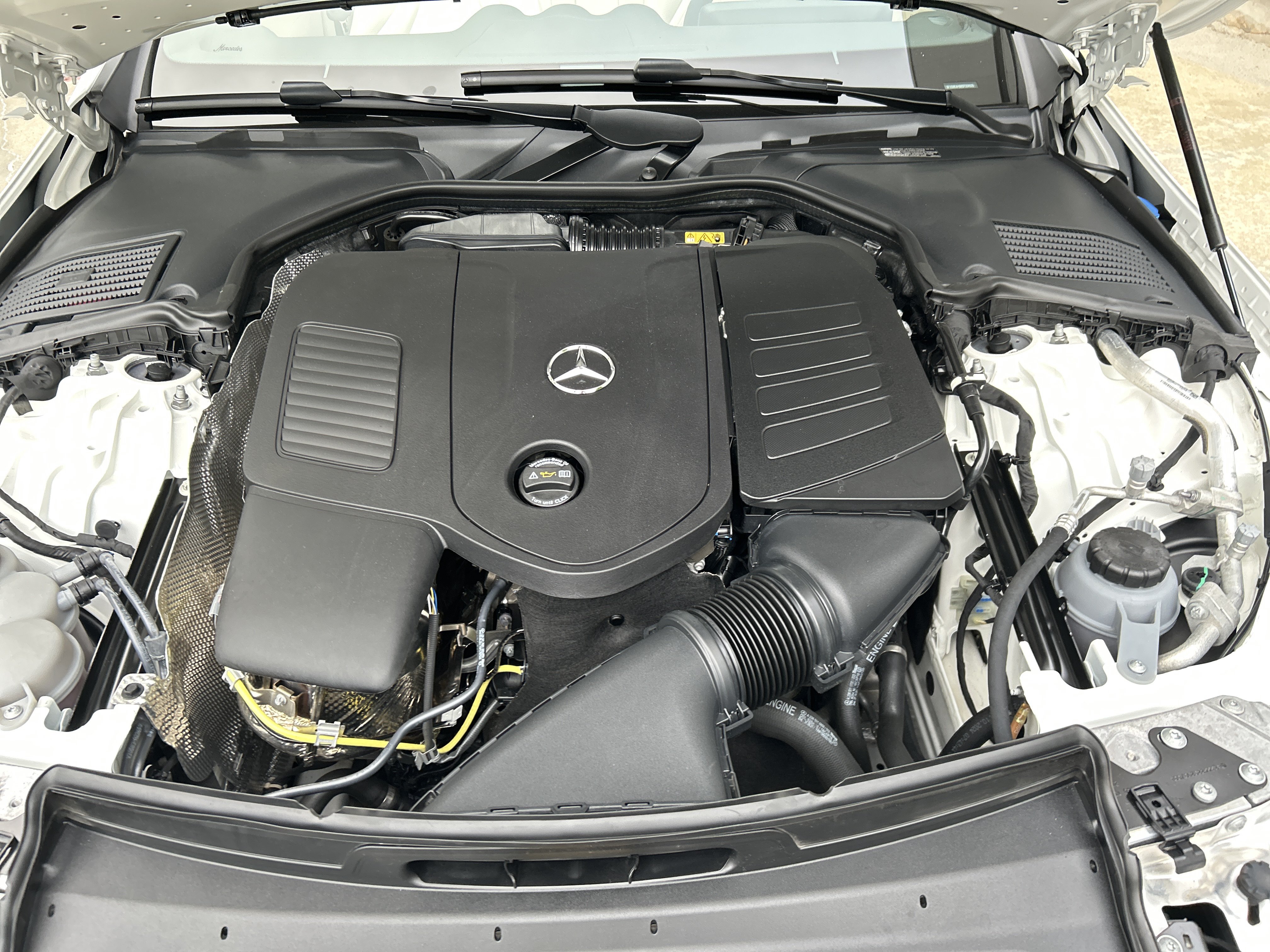 Certified 2025 Mercedes-Benz CLE 300 4MATIC Cabriolet image 58