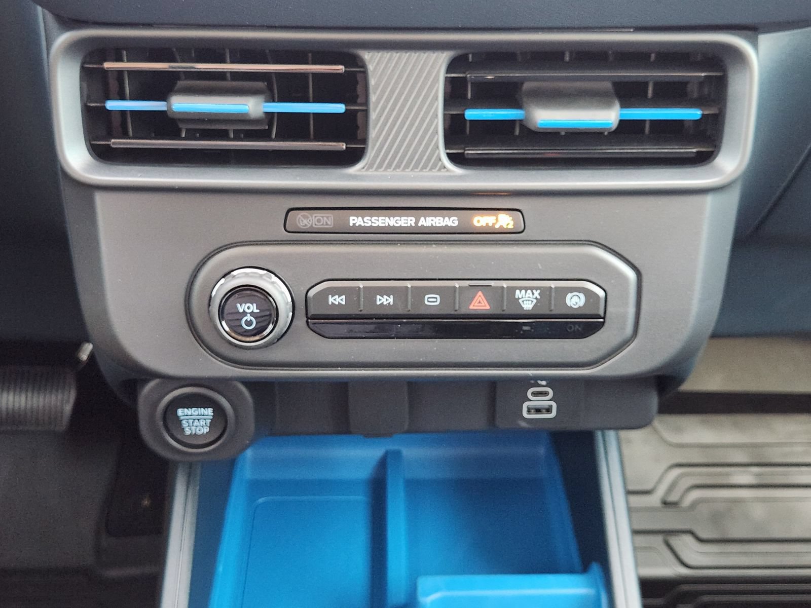 New 2026 Ford Maverick XLT FWD image 18