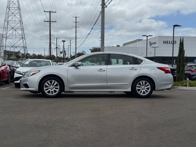 Used 2016 Nissan Altima 2.5 S w/ Power Driver Seat Package FWD image 8