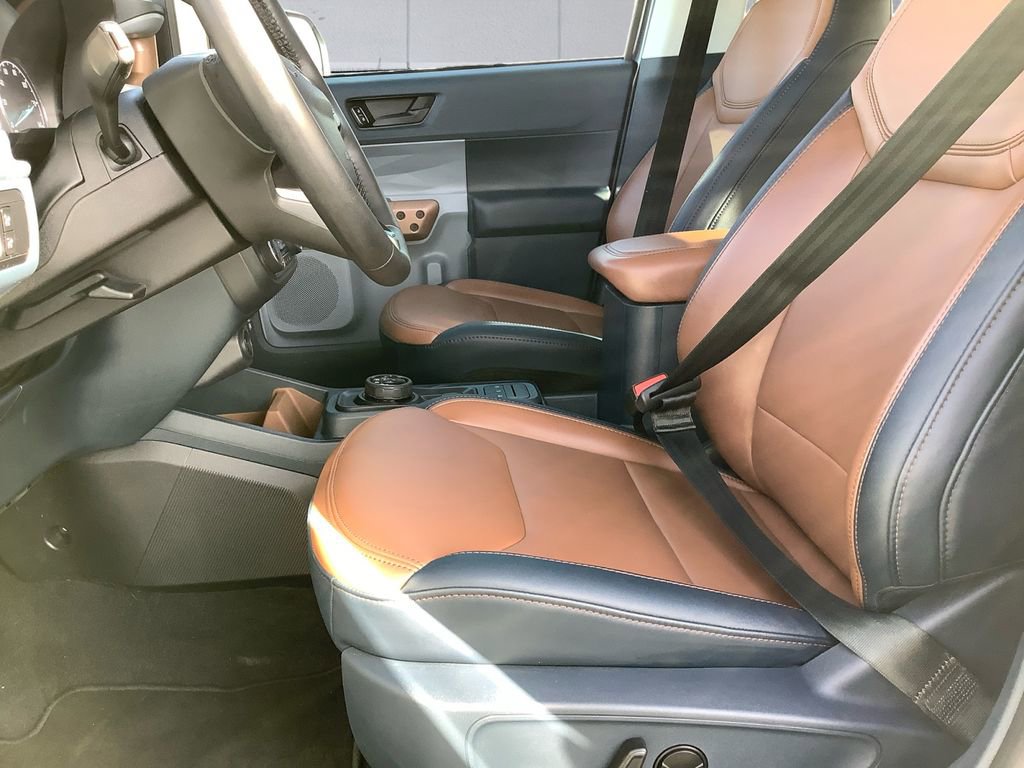 Used 2023 Ford Maverick Lariat w/ Lariat Luxury Package image 7