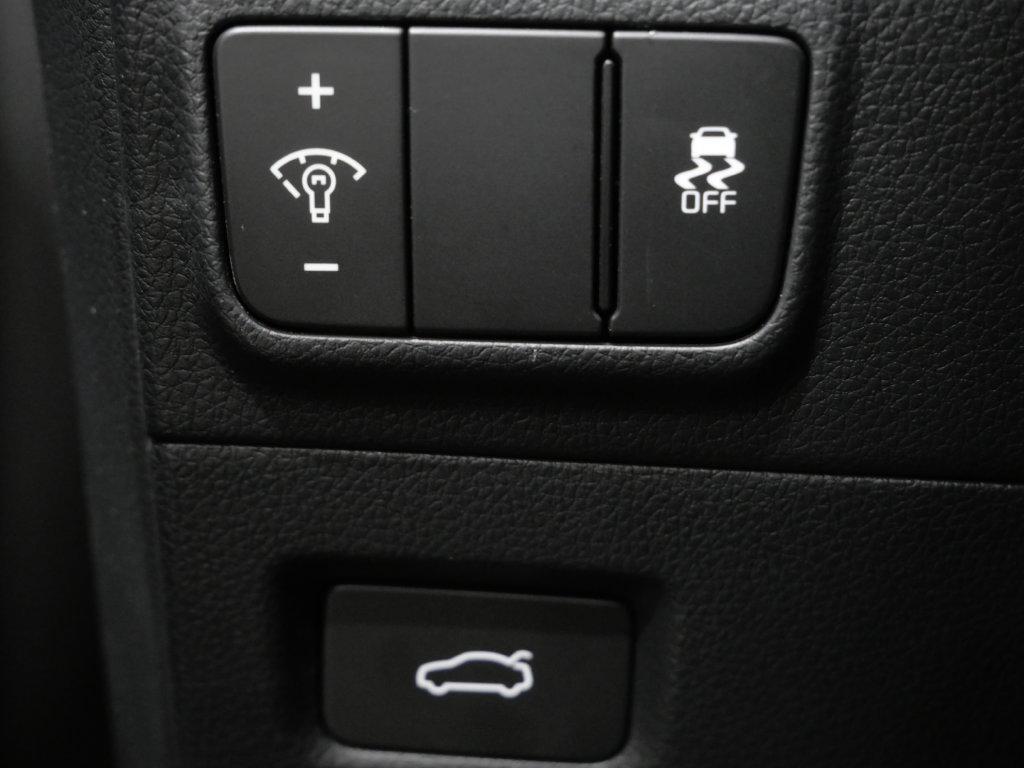 Used 2025 Kia K5 GT FWD image 15