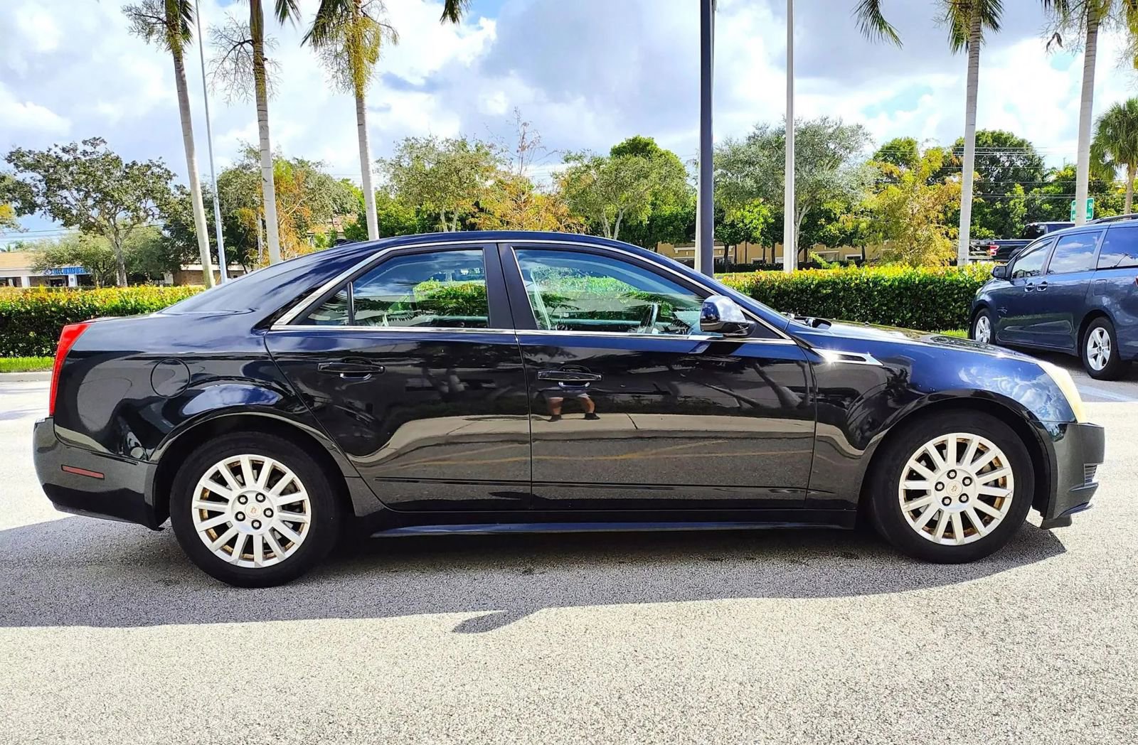 Used 2013 Cadillac CTS Luxury image 5