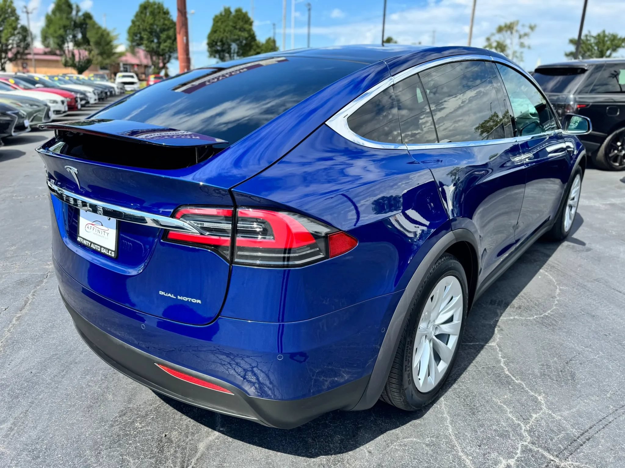 Used 2020 Tesla Model X Long Range AWD/4WD image 5