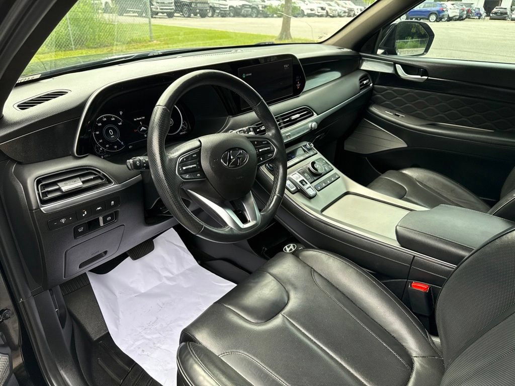 Used 2022 Hyundai Palisade Calligraphy w/ Cargo Package FWD image 9
