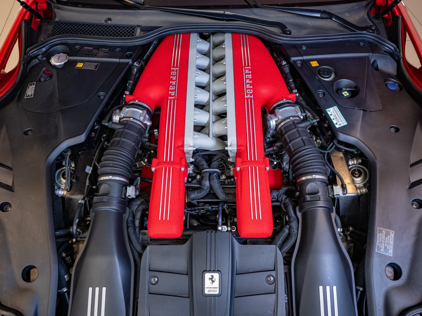 Used 2015 Ferrari F12 Berlinetta image 23