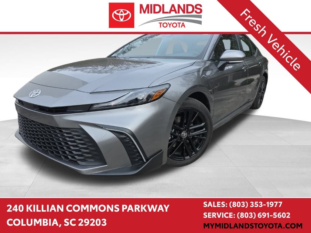 Used 2026 Toyota Camry SE image 1