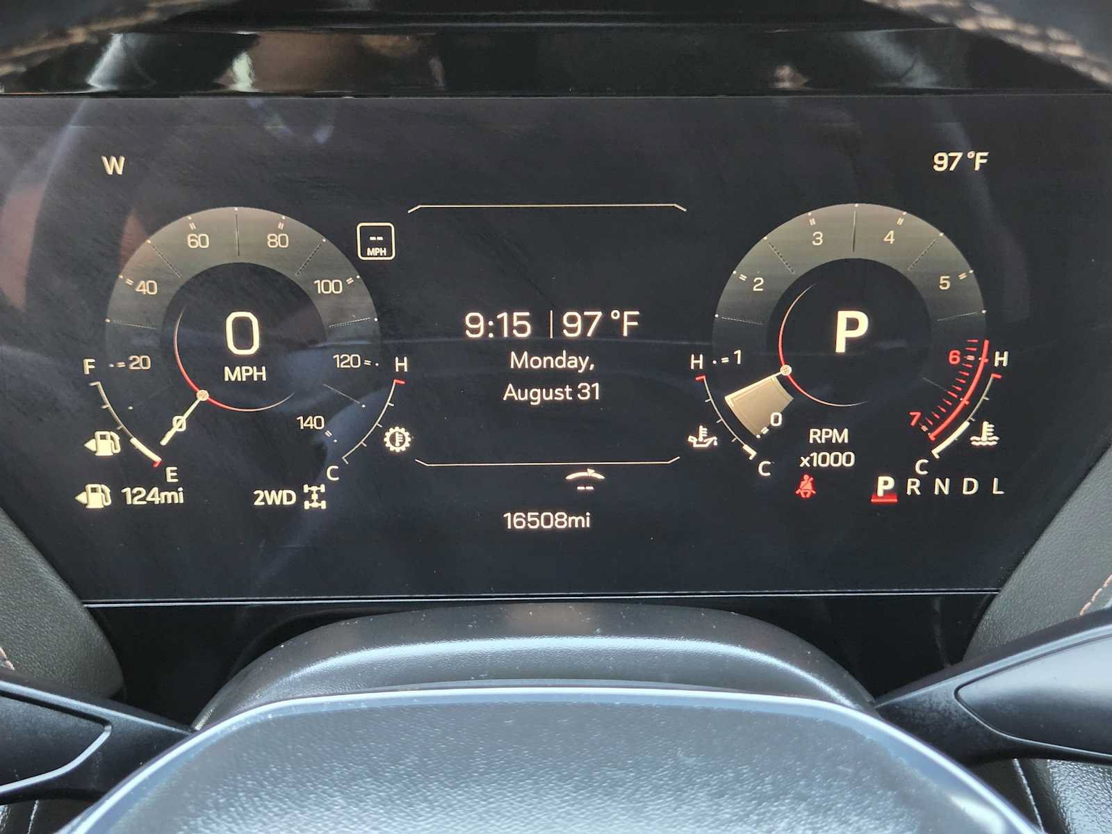 Certified 2025 GMC Yukon XL AT4 w/ AT4 Premium Package AWD/4WD image 17