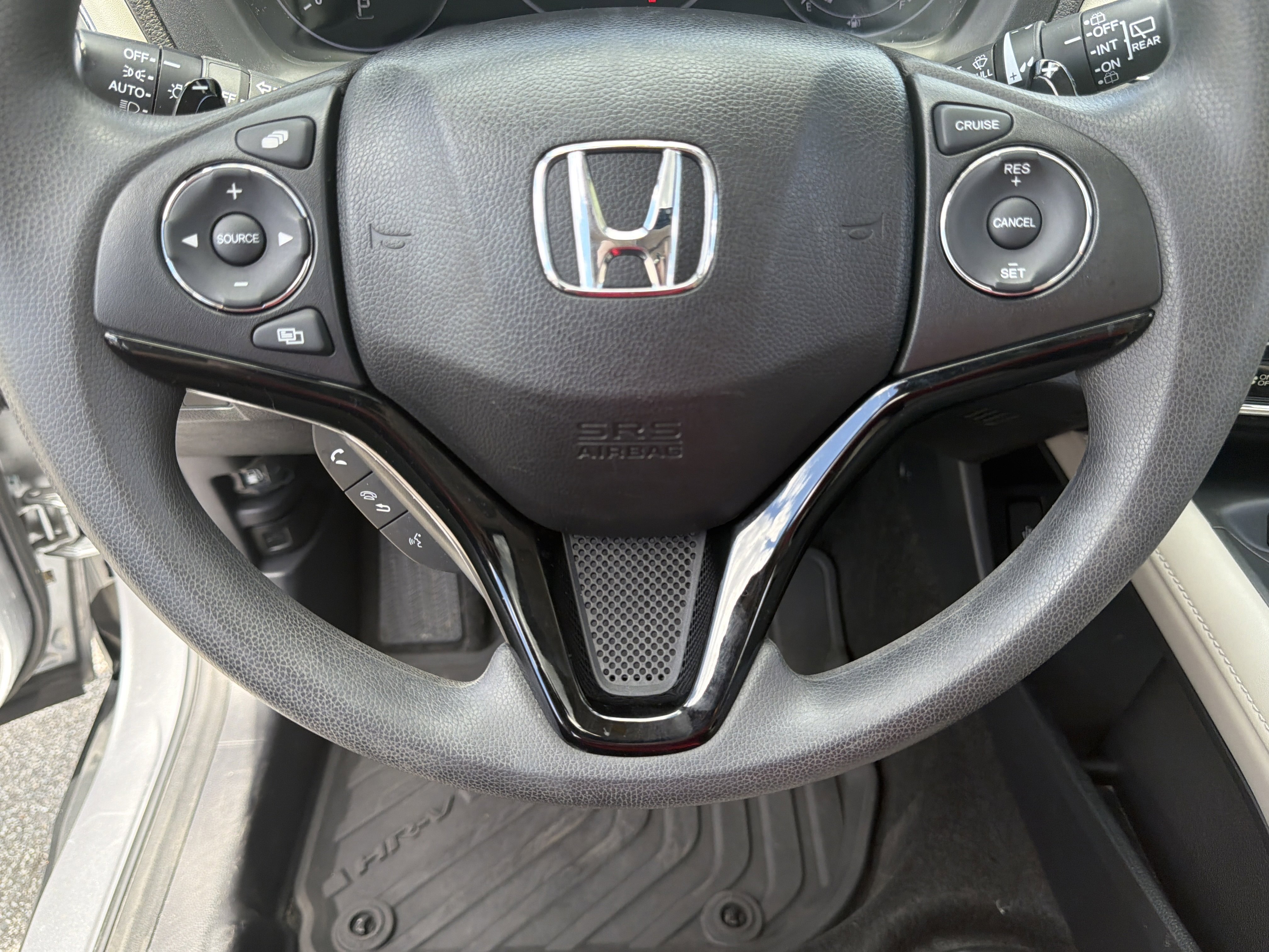 Used 2017 Honda HR-V EX image 16