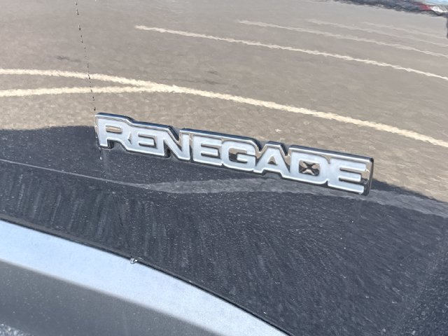 Used 2019 Jeep Renegade Altitude w/ Quick Order Package 2XM AWD/4WD image 13