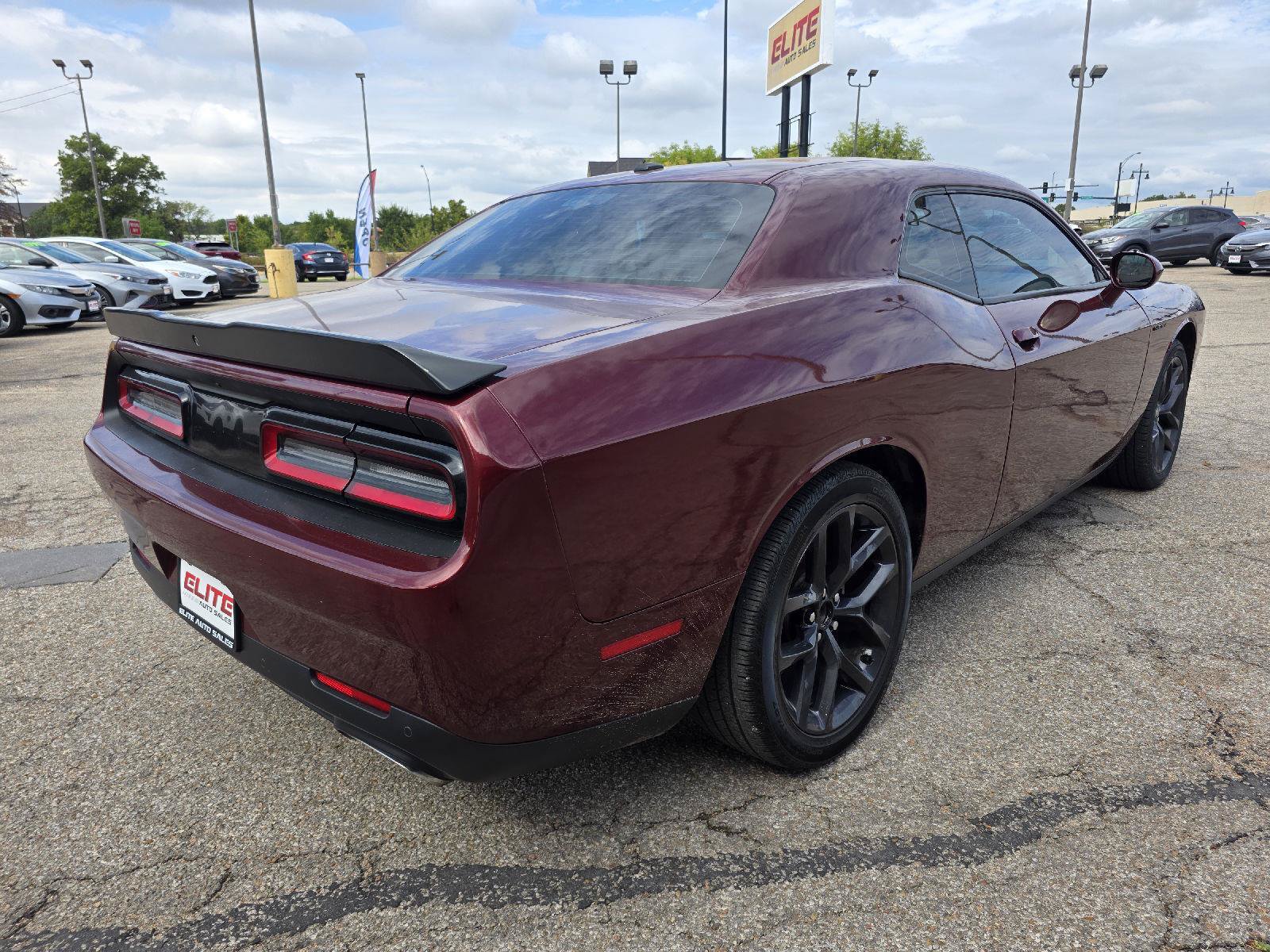 Used 2021 Dodge Challenger R/T w/ Blacktop Package RWD image 5