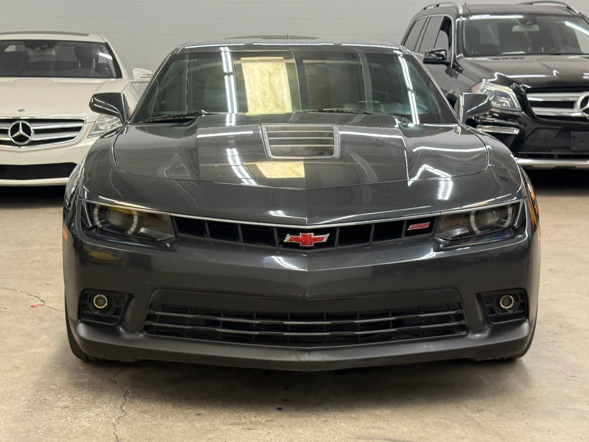 Used 2014 Chevrolet Camaro SS w/ RS Package RWD image 2