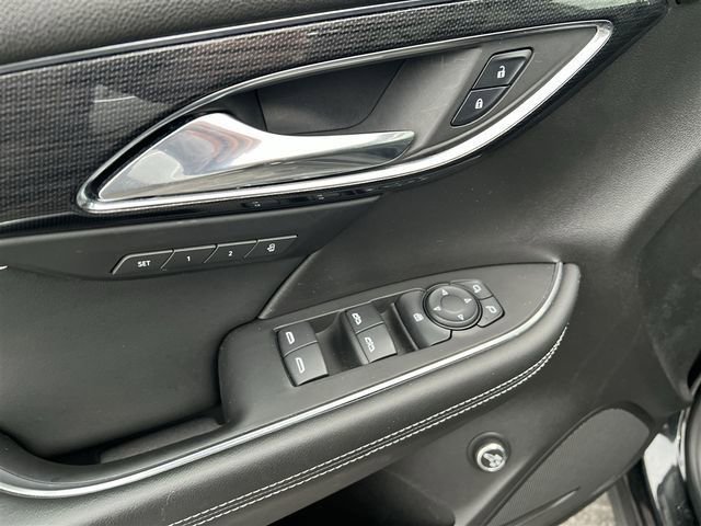 Used 2023 Buick Envision Essence AWD/4WD image 23