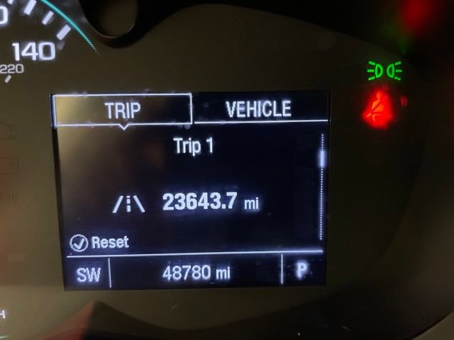 Used 2019 Chevrolet Trax LT w/ LT Convenience Package FWD image 21