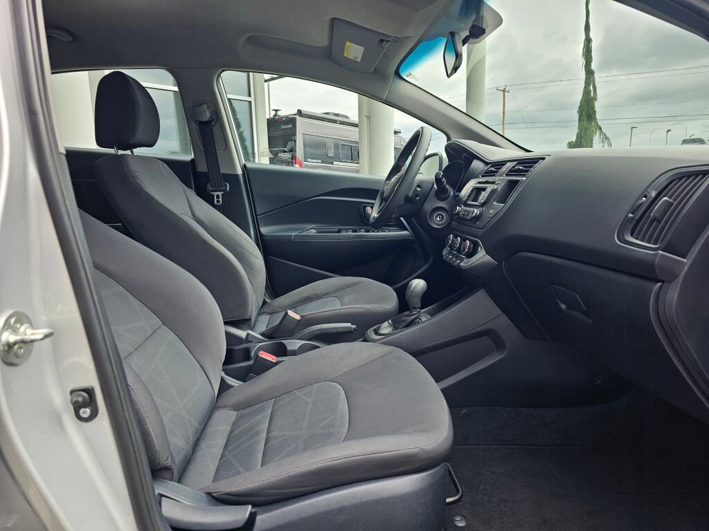 Used 2013 Kia Rio LX w/ PWR Pkg FWD image 11