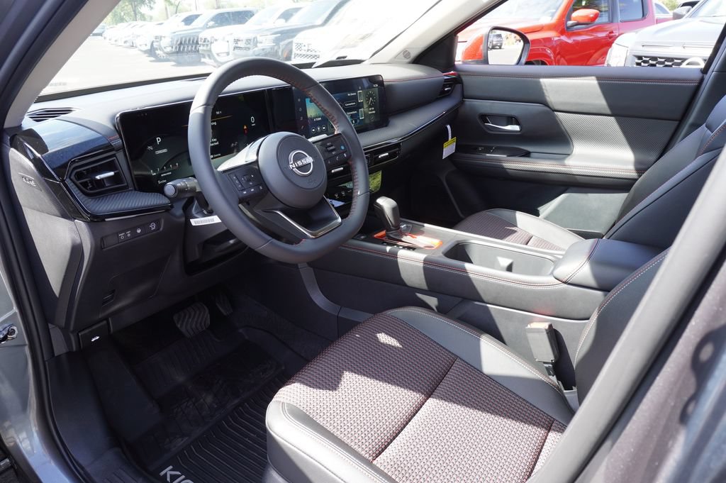 Certified 2025 Nissan Kicks SR w/ Illumination Package FWD image 16