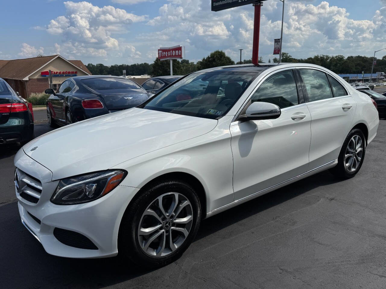 Used 2018 Mercedes-Benz C 300 4MATIC Sedan image 4
