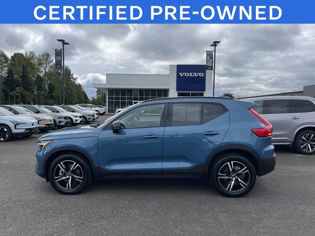 Certified 2024 Volvo XC40 B5 Core AWD/4WD image 2