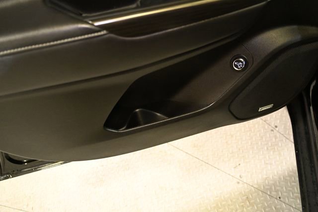 Used 2023 GMC Acadia SLT image 42