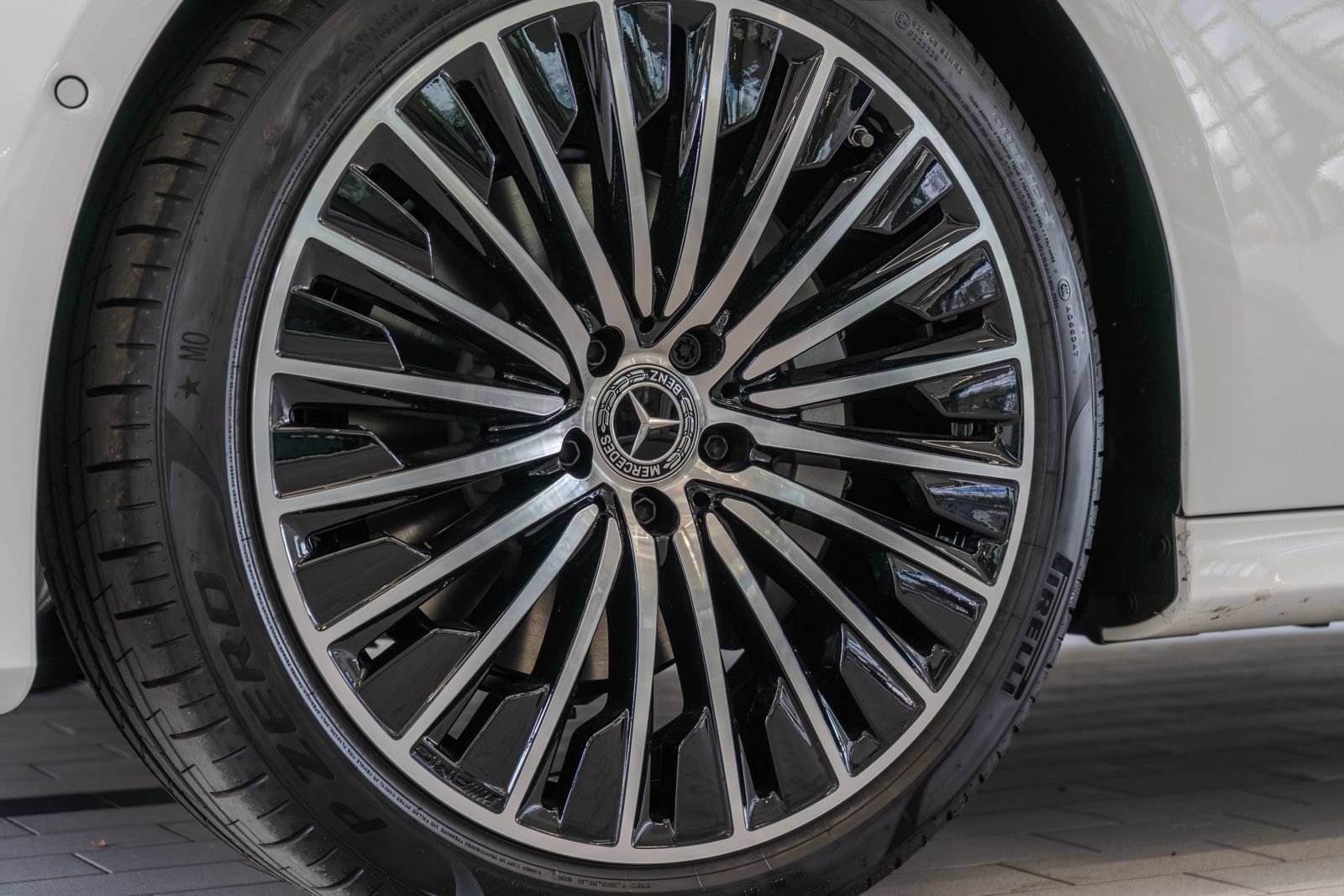 Used 2026 Mercedes-Benz E 350 4MATIC Sedan image 31