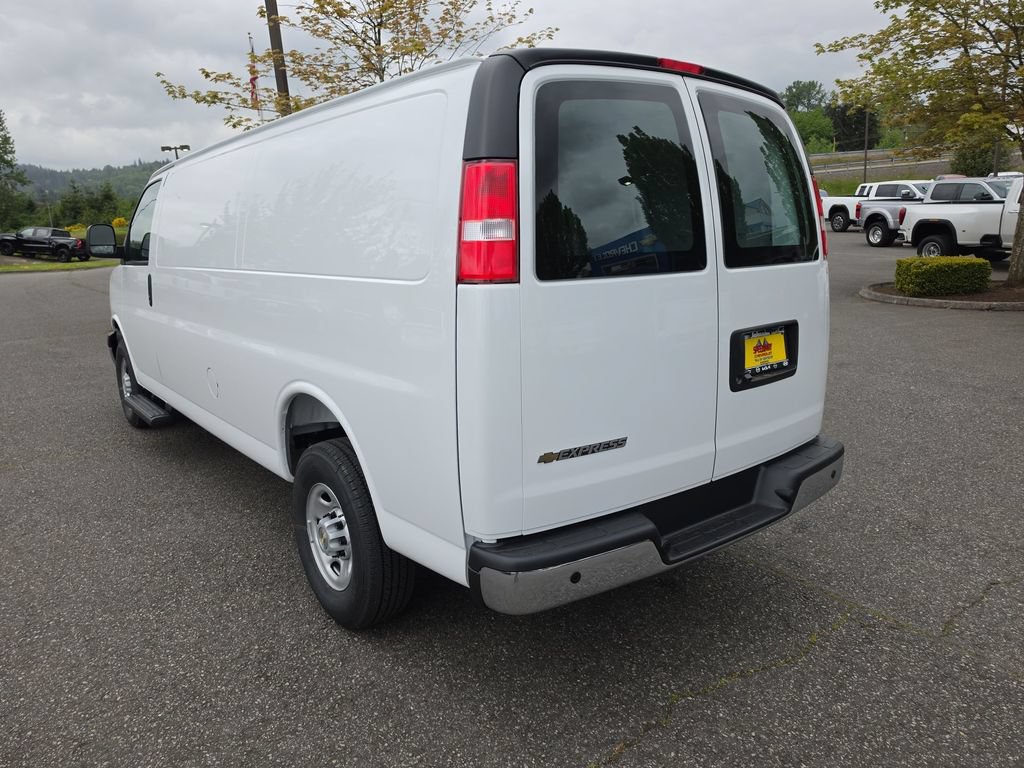New 2026 Chevrolet Express 3500 Extended w/ Driver Convenience Package RWD image 4