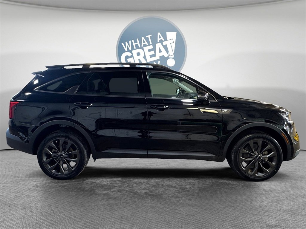 Certified 2023 Kia Sorento X-Line EX image 2