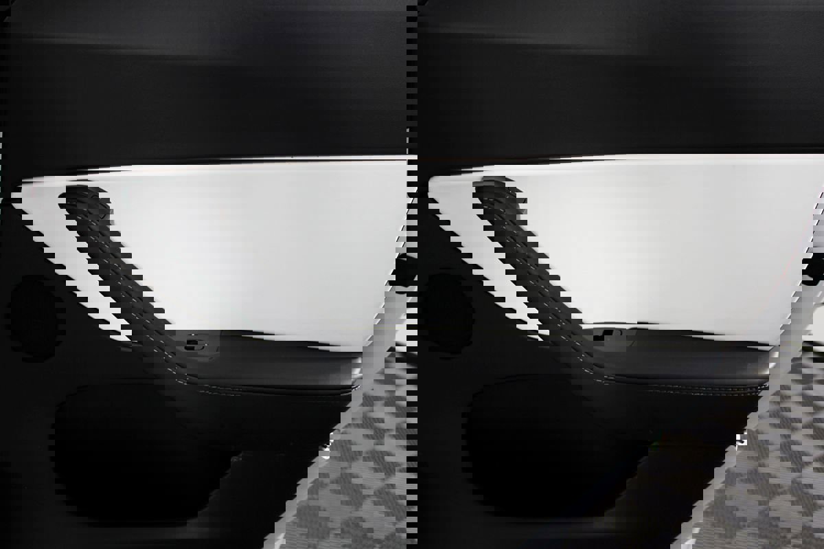 Used 2020 Tesla Model Y Long Range image 37