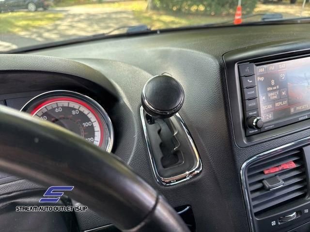 Used 2019 Dodge Grand Caravan SXT image 45