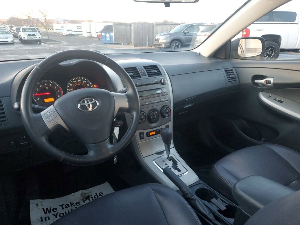 Used 2010 Toyota Corolla S image 25