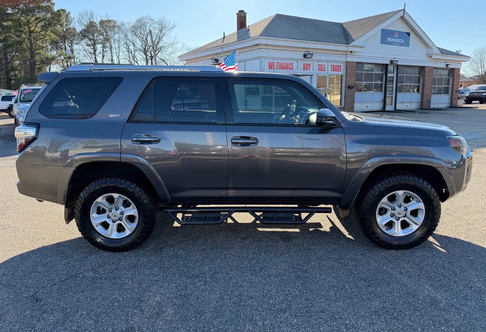 Used 2015 Toyota 4Runner SR5 image 6
