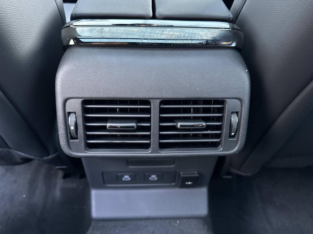 New 2026 Land Rover Range Rover Velar S image 15