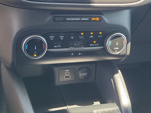 Certified 2025 Ford Escape ST-Line FWD image 29