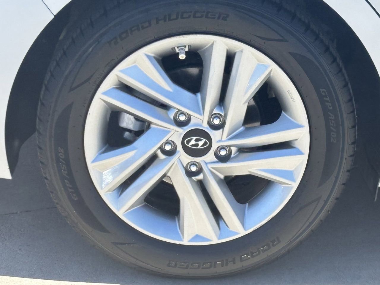 Used 2020 Hyundai Elantra Value Edition w/ Cargo Package (C1) FWD image 9