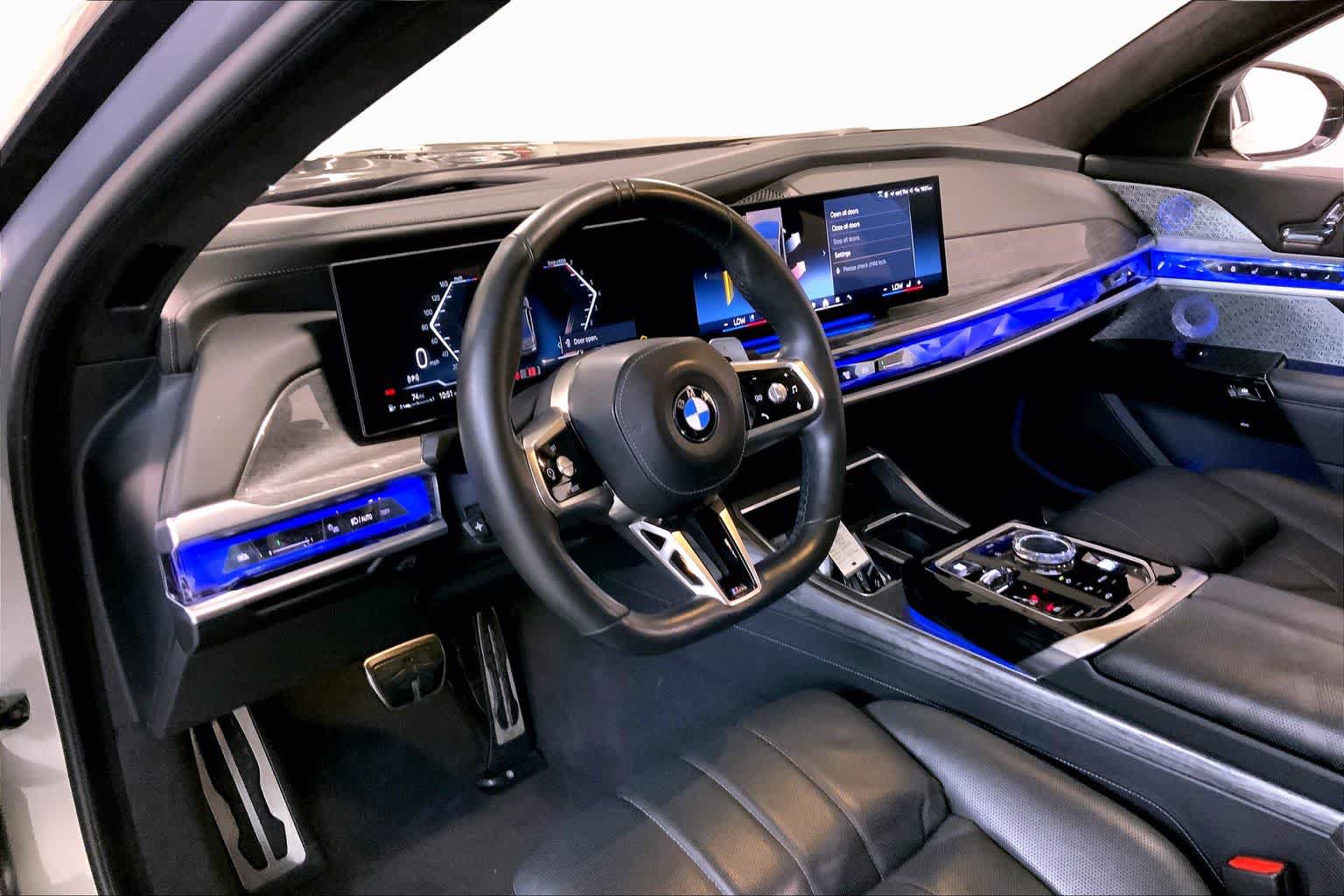 Certified 2023 BMW 760i xDrive AWD/4WD image 17
