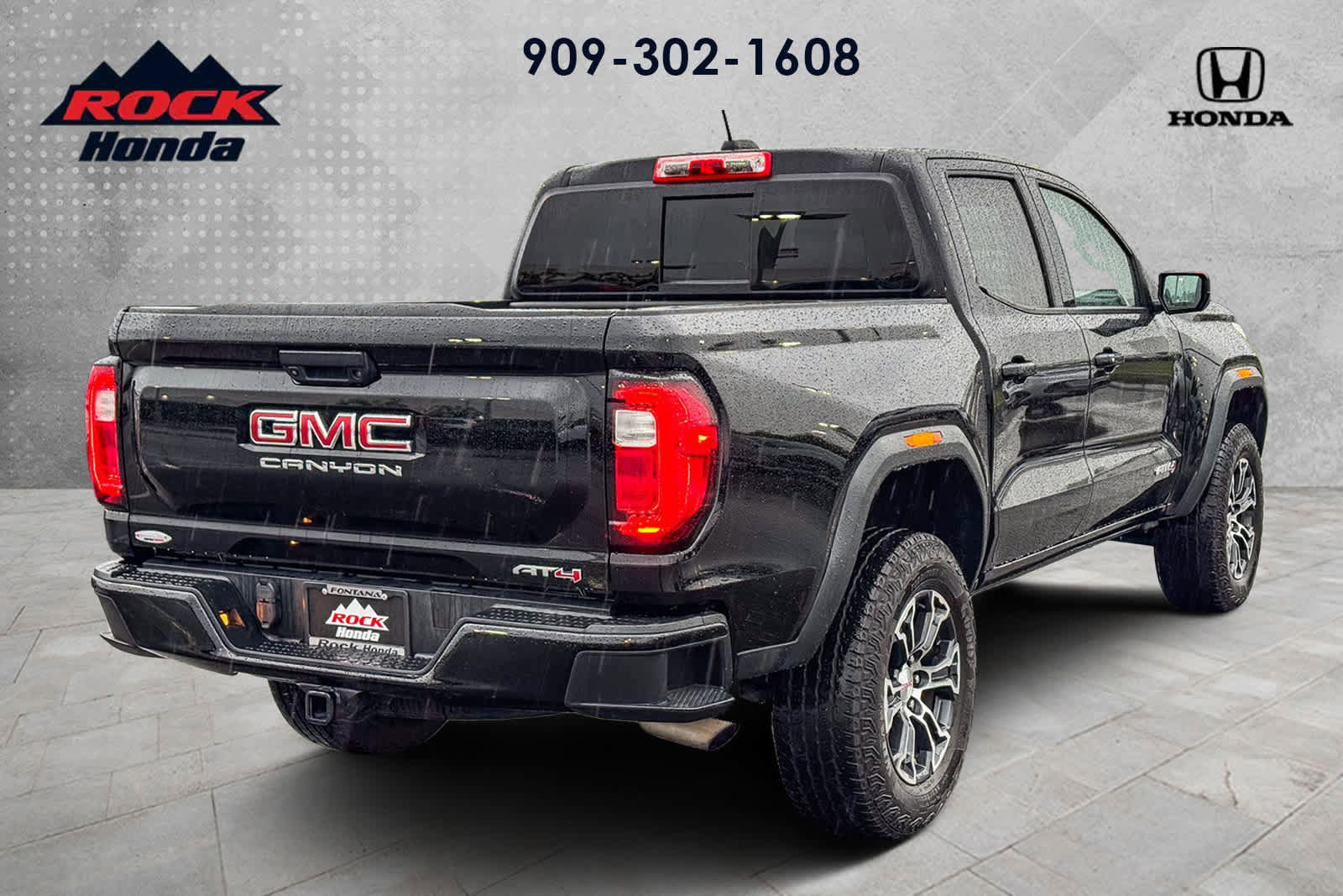 Used 2023 GMC Canyon AT4 image 6