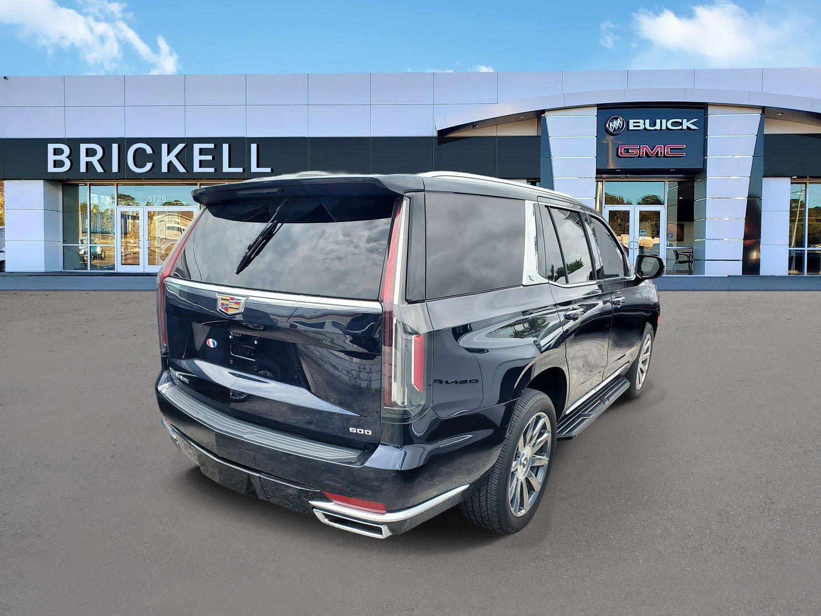 Used 2024 Cadillac Escalade Premium Luxury Platinum AWD/4WD image 3