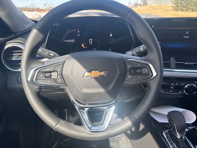 New 2026 Chevrolet Trax LT w/ Sunroof Package FWD image 15