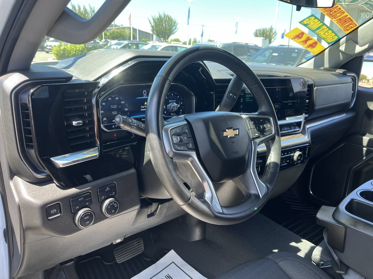 Used 2023 Chevrolet Silverado 1500 LT w/ All Star Edition Plus AWD/4WD image 9