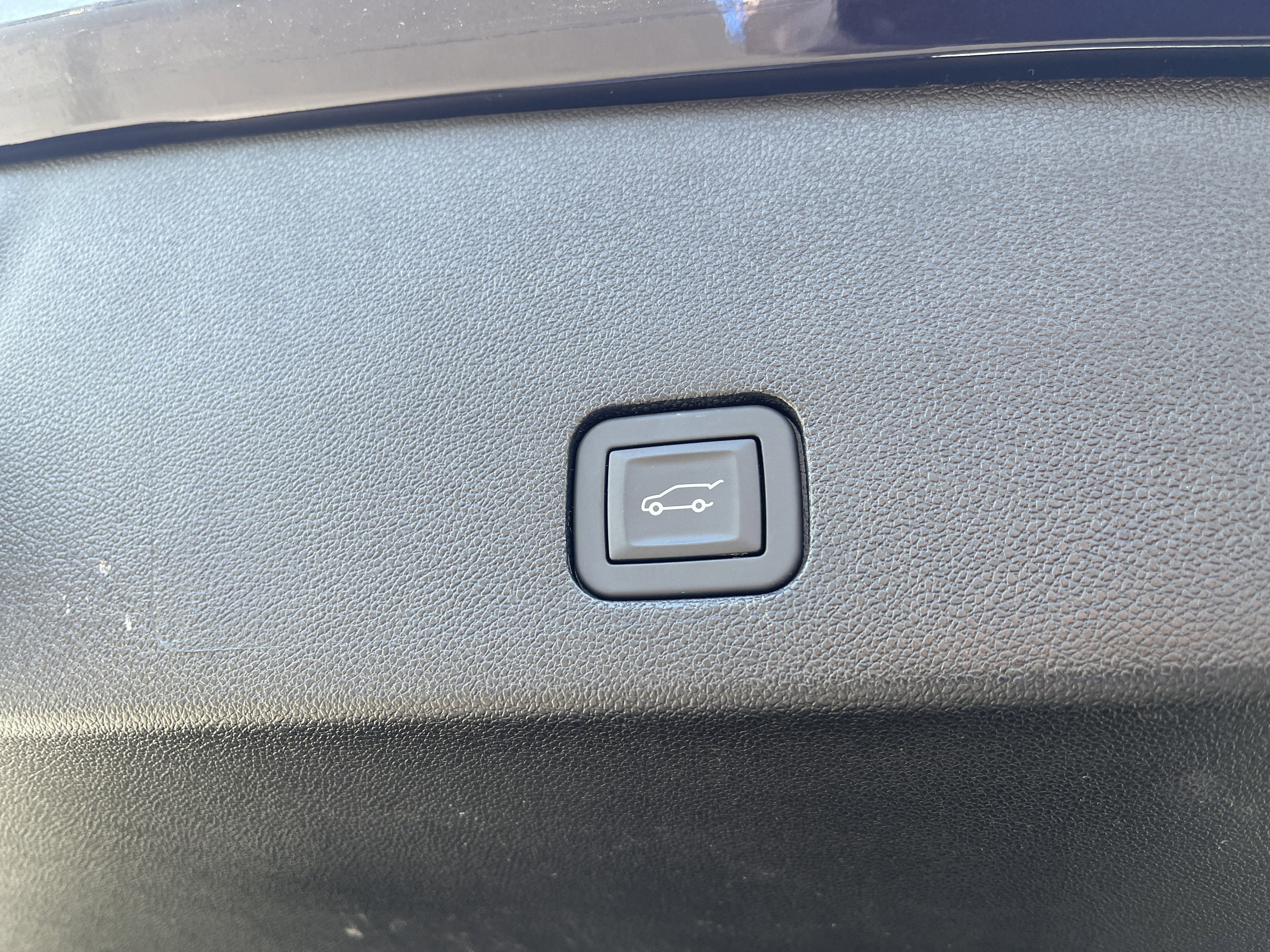 Certified 2025 Cadillac XT6 Premium Luxury image 49