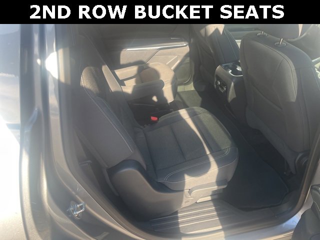 Used 2025 Chevrolet Traverse LT image 9