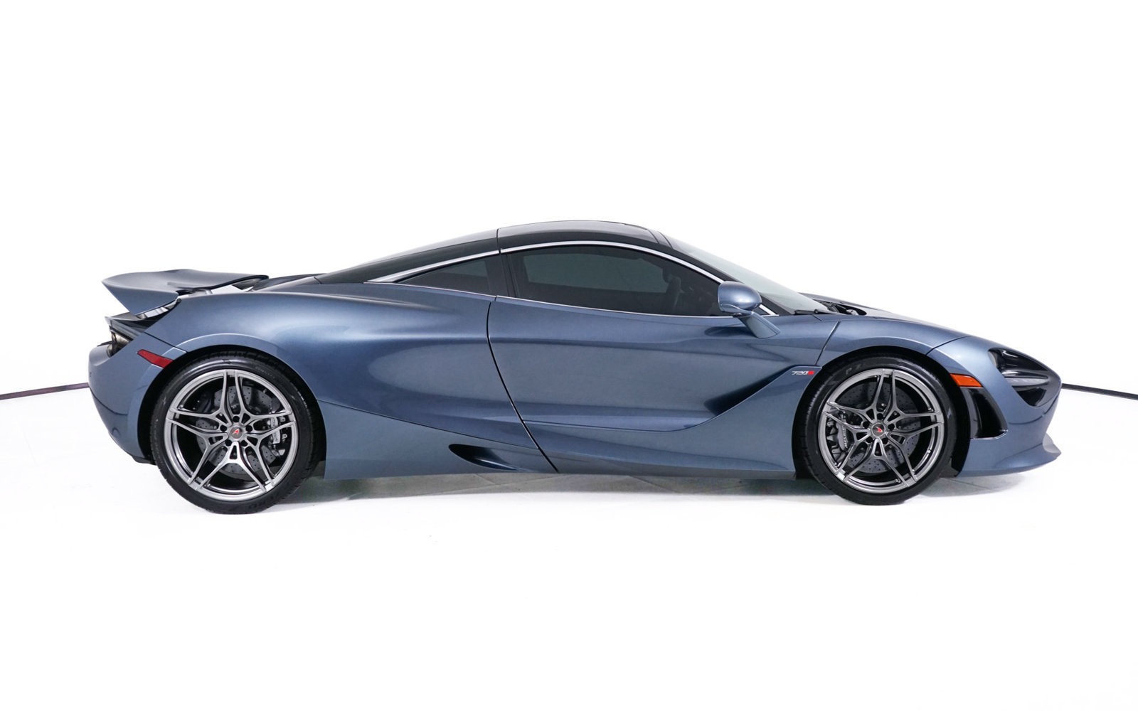 Used 2018 McLaren 720S Luxury RWD image 8
