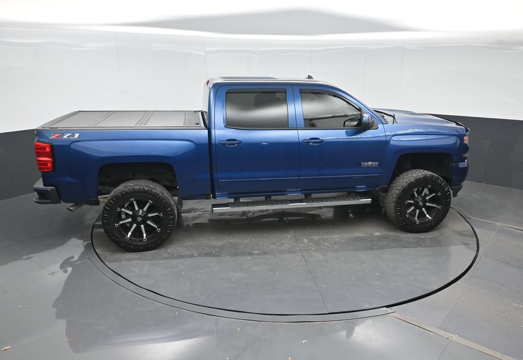 Used 2018 Chevrolet Silverado 1500 LT w/ Texas Edition AWD/4WD image 22