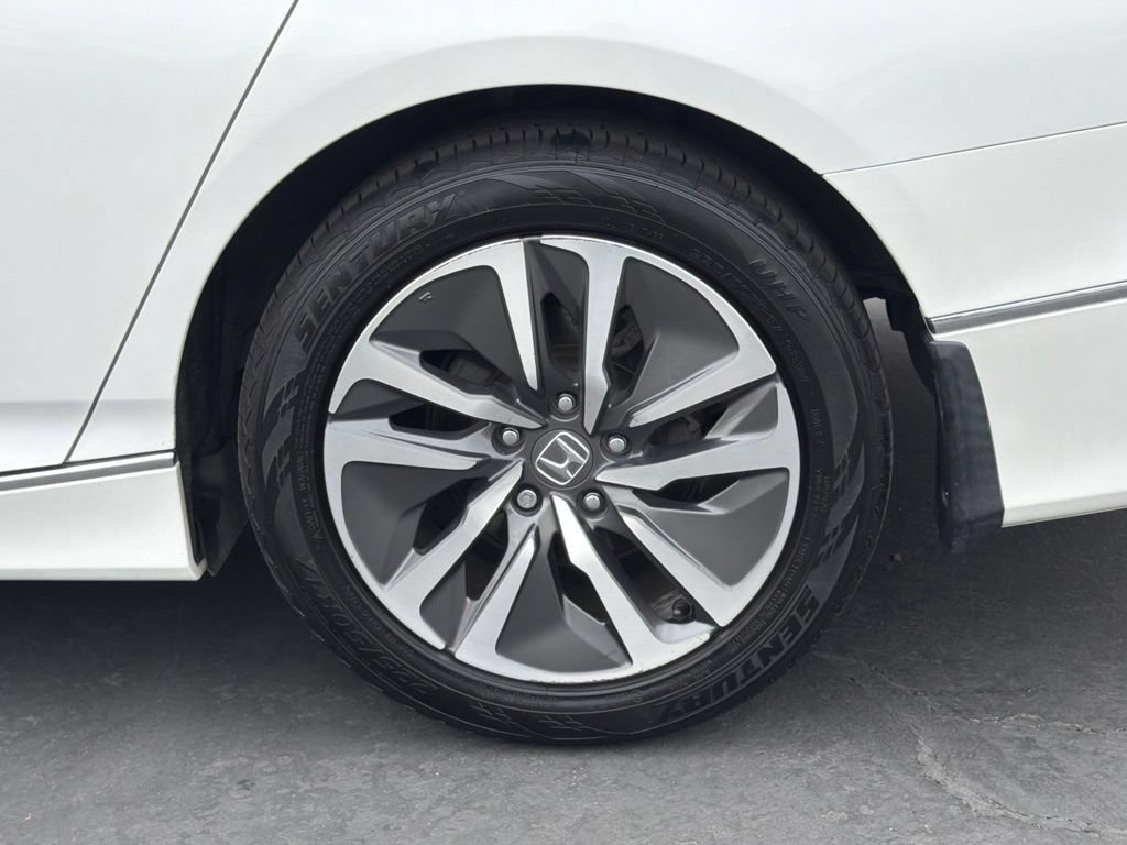 Used 2019 Honda Accord EX-L image 17