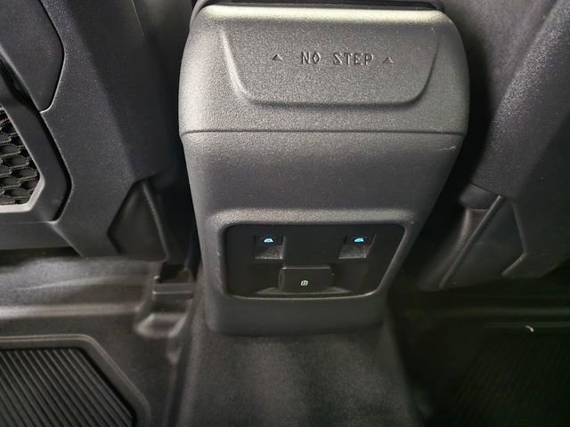 Used 2023 Ford Bronco Black Diamond image 33